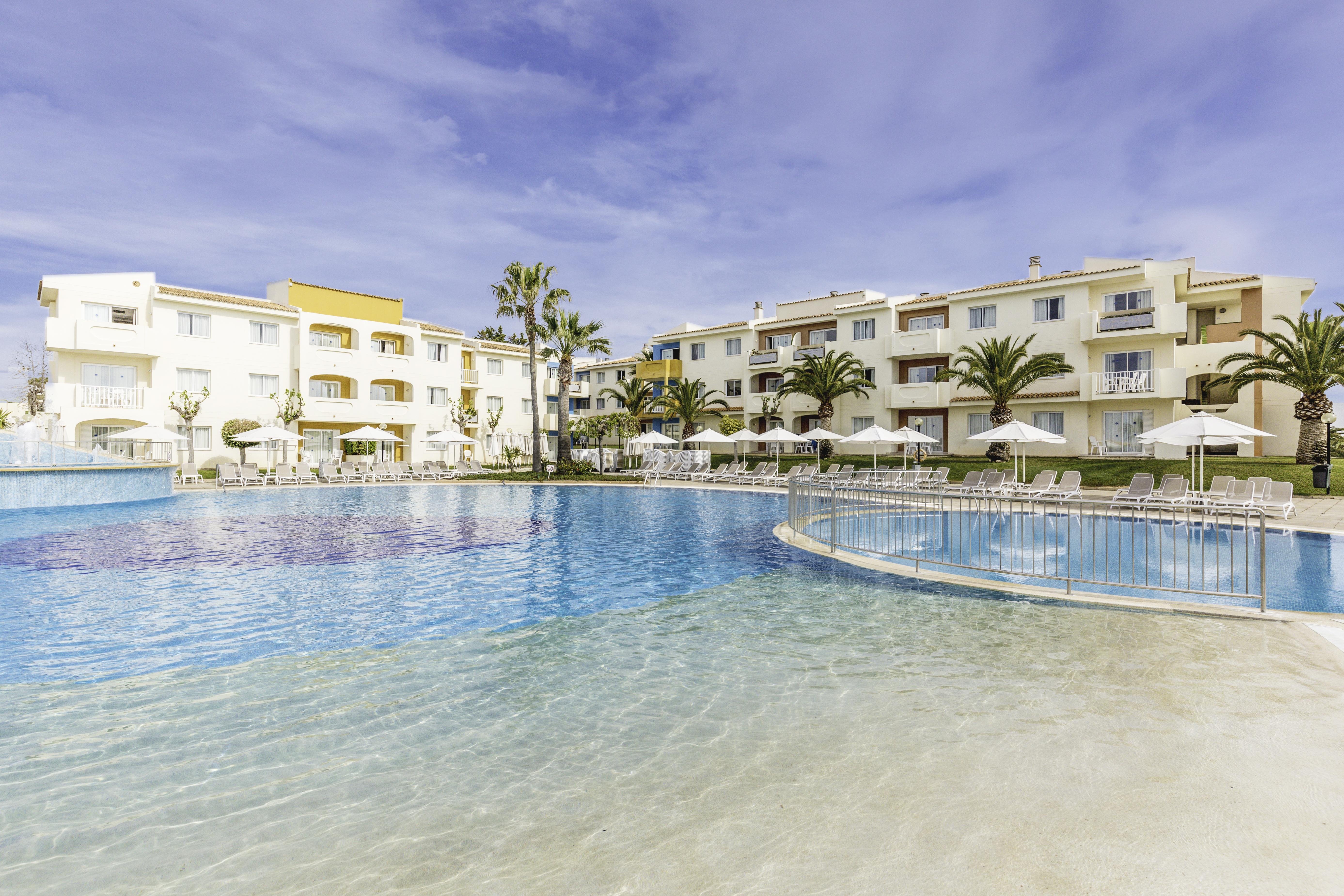 Hotel Blau Punta Reina Cala Mandia  Esterno foto