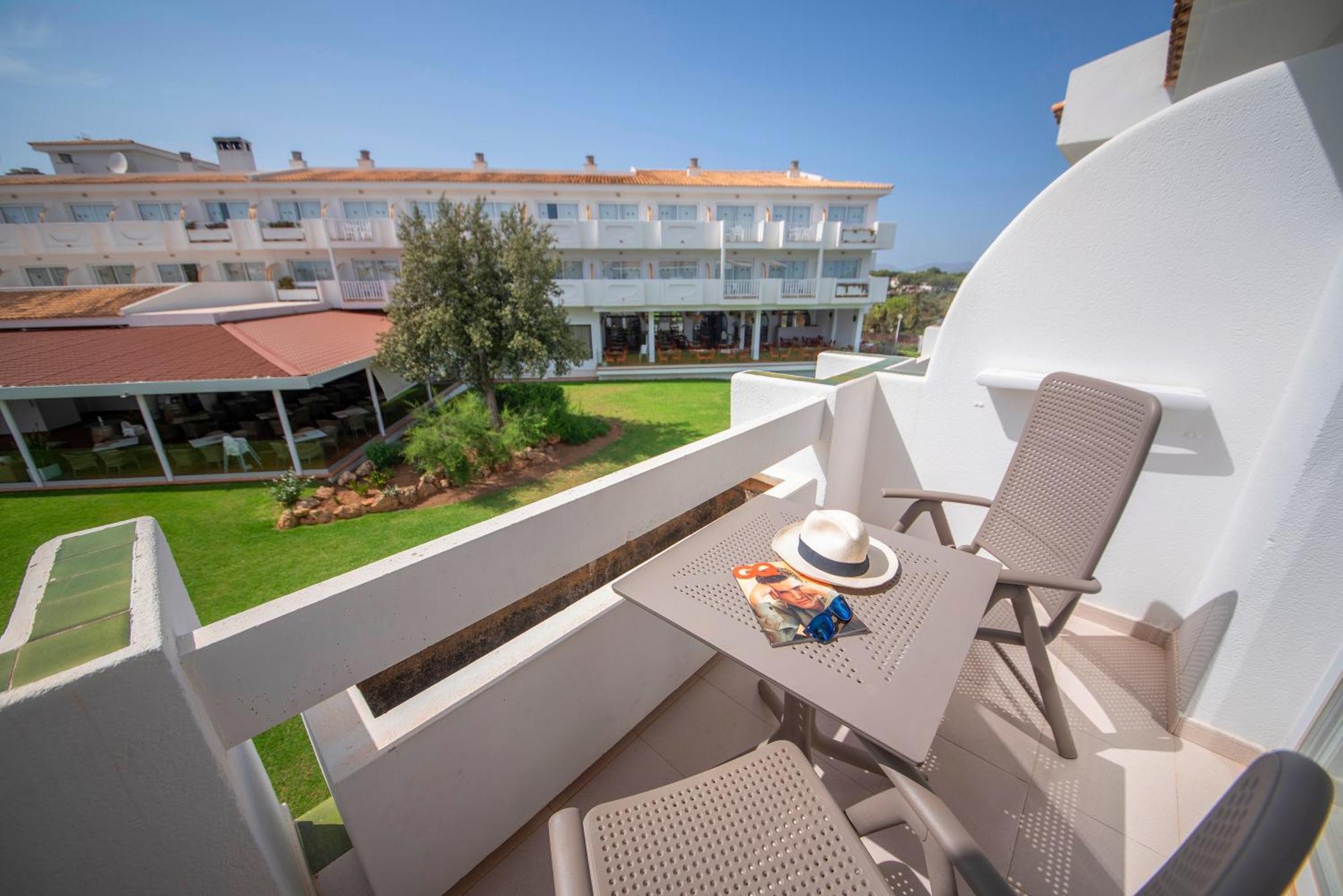 Hotel Blau Punta Reina Cala Mandia  Esterno foto